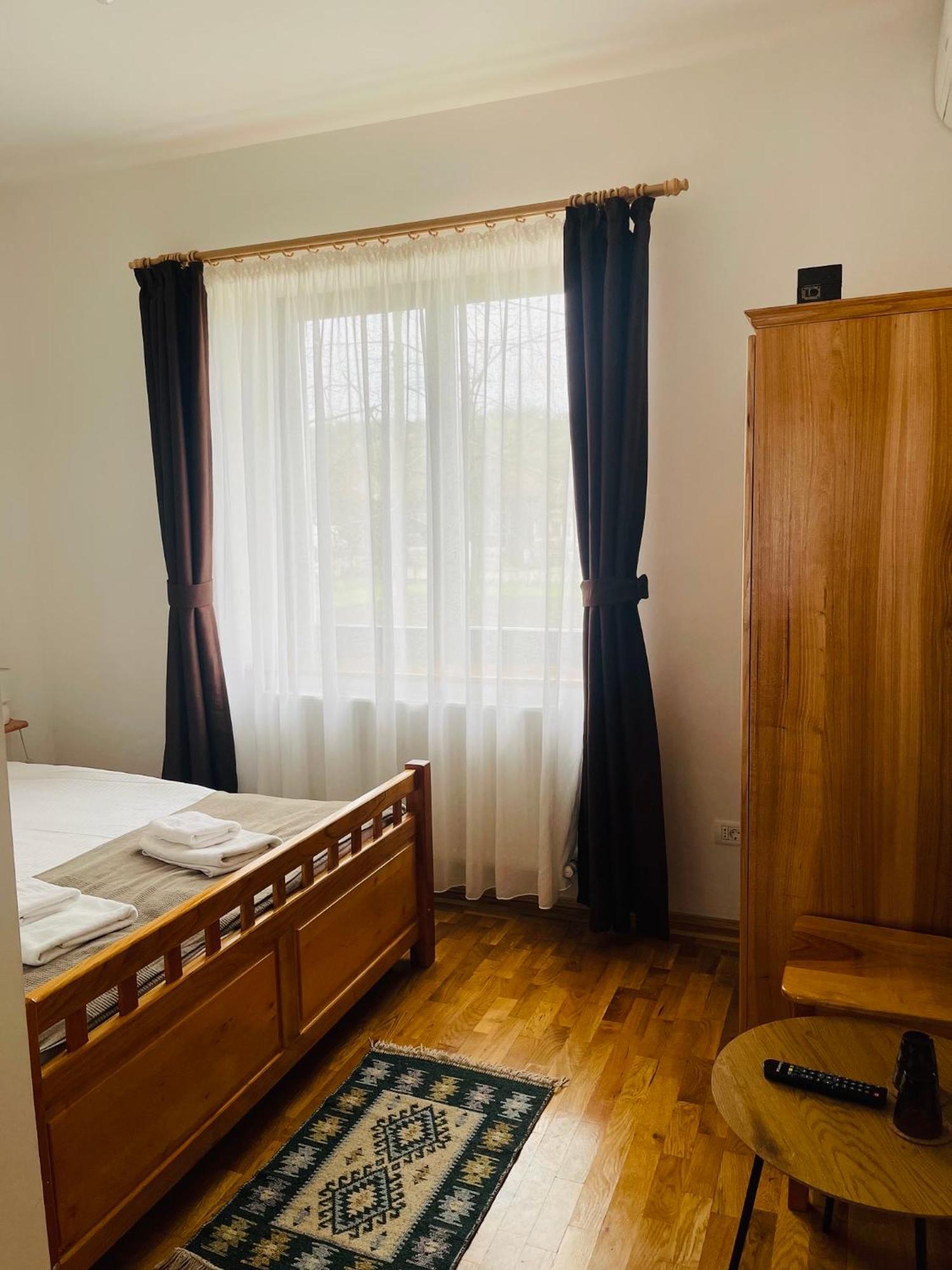 Hotel Domeniul Bondarelului Ocolisu Mic Zewnętrze zdjęcie